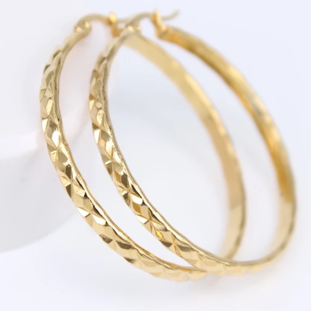 **NEW 18K YELLOW GOLD HOOP EARRINGS - Picture 4 of 6